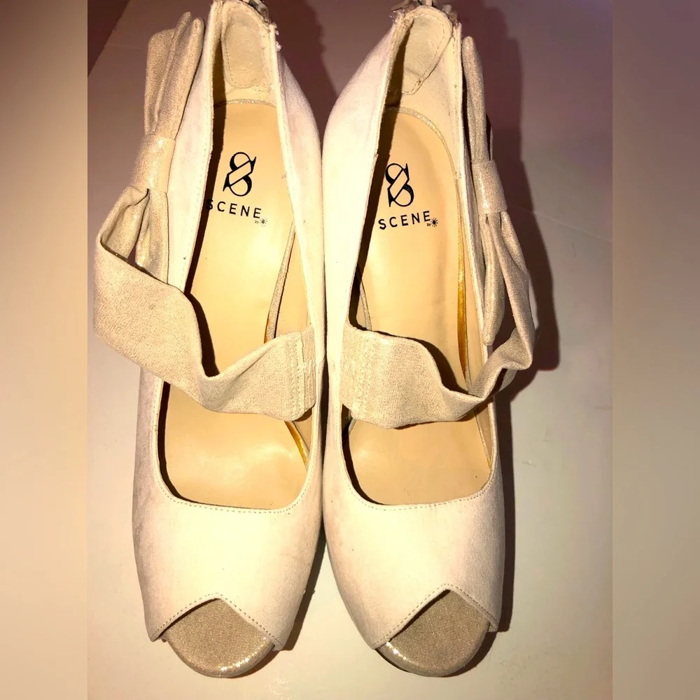 Elegant Cream & Gold Women's Platform PeepToe Pumps NWB